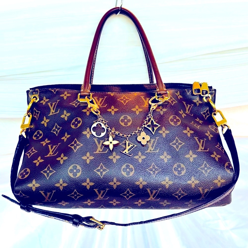 Authentic Louis Vuitton Monogram Pallas Noir Leather Handbag AND LV Auth Charm